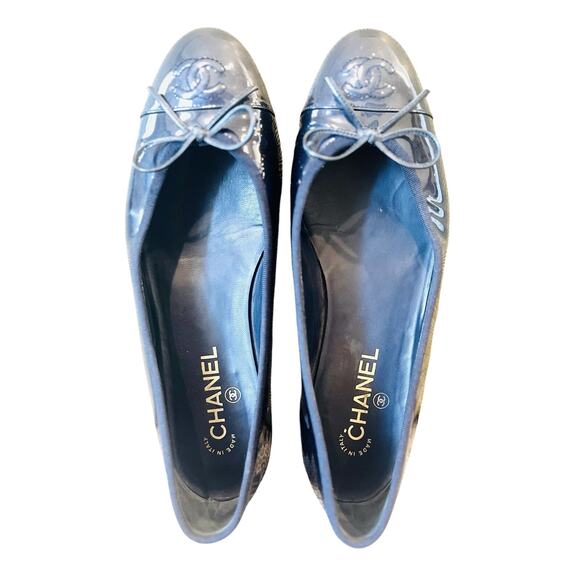 Chanel Patent Leather Blue Ballet Flats - Size 40 - 100% Authentic - Picture 5 of 16